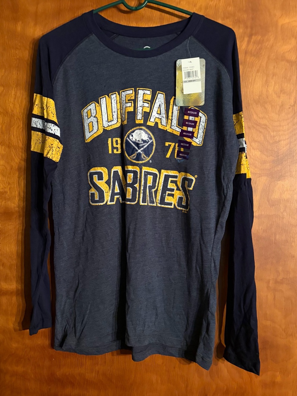 Buffalo Sabres NHL Hockey Long Sleeve Shirt Size M NEW